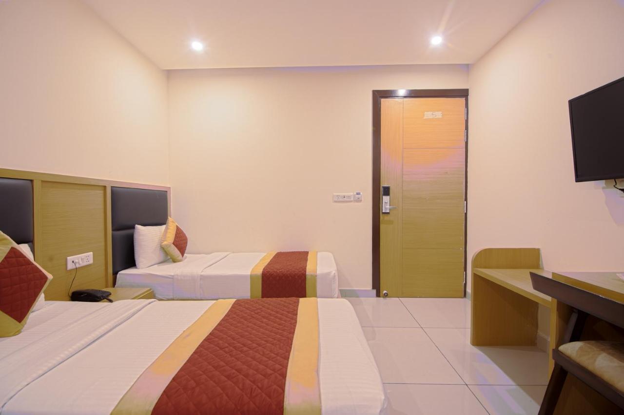 Hotel Del Inn By F9 Hotels - Near Igi Airport New Delhi Exterior photo